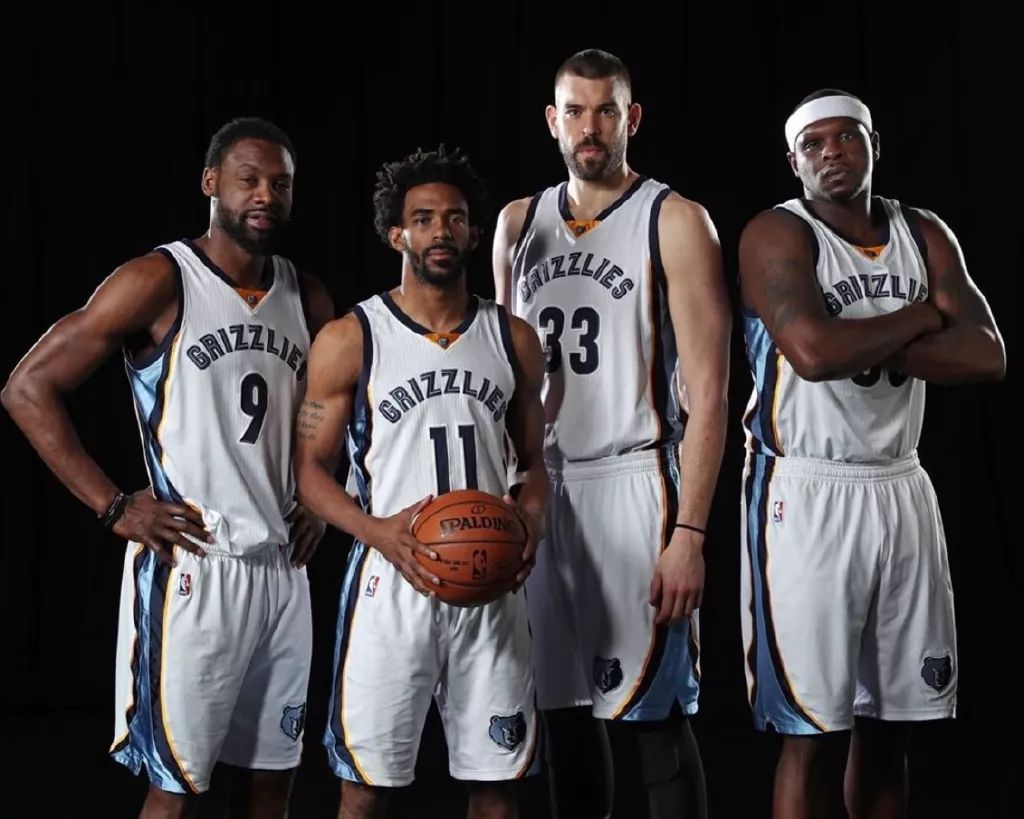 郭艾伦赵继伟缺席！辽宁末节崩盘输广州 付豪仅4分徐昕14+6（双核缺阵！辽宁末节溃败不敌广州：付豪仅4分，徐昕14+6）