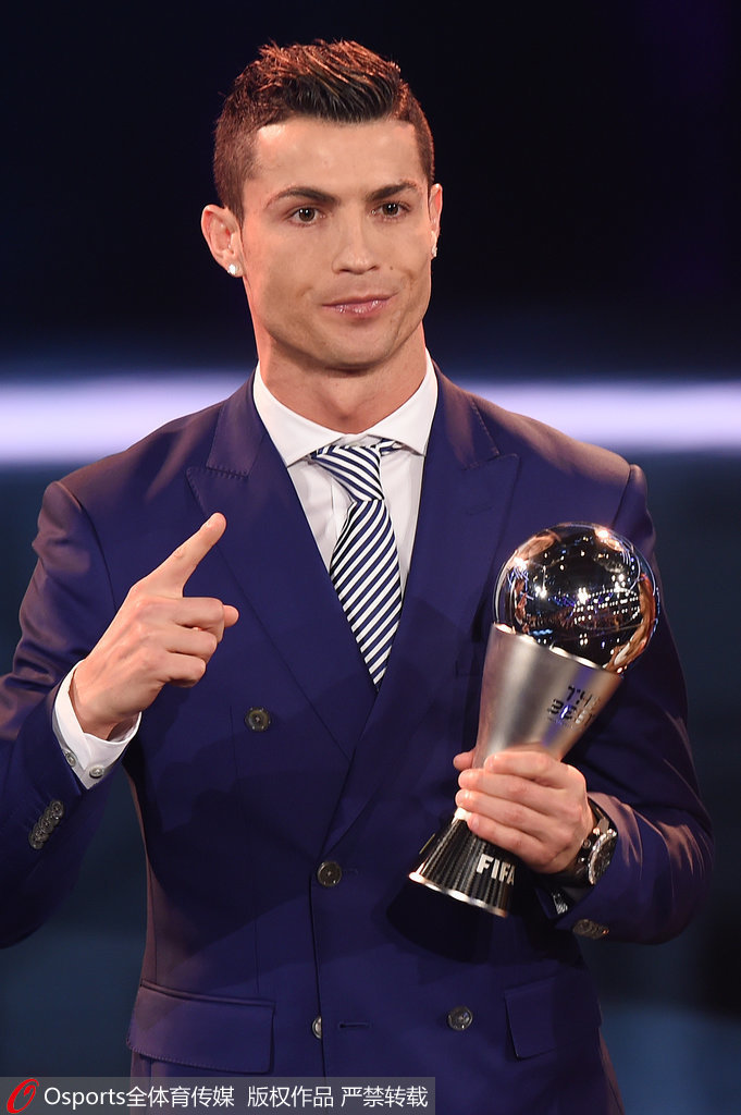 欧冠战报：艾尔尤努西、阿乔里破门，哥本哈根3-2绝杀黄潜（欧冠快讯：艾尔尤努西、阿乔里建功，哥本哈根3-2压哨绝杀比利亚雷亚尔）