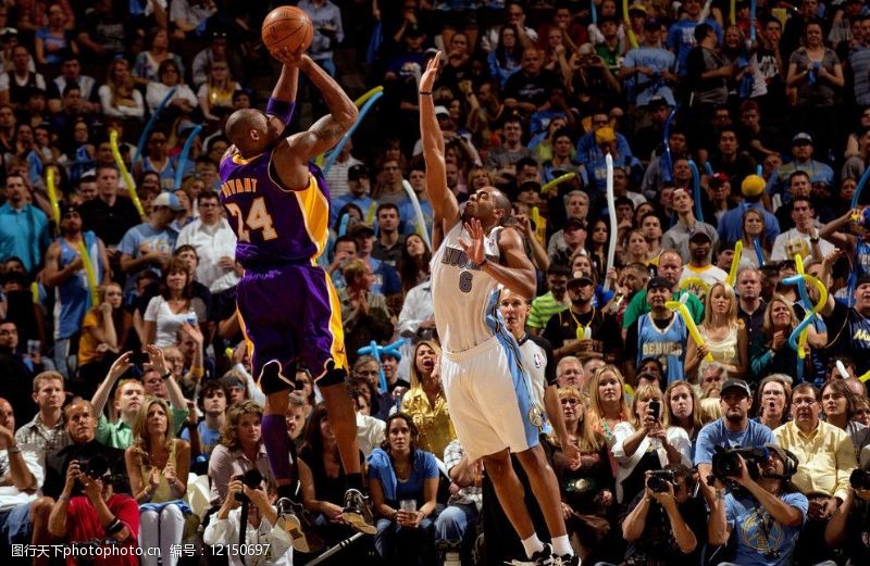 英媒：桑乔等4人将在曼联一线队回归后被下放至U21更衣室（英媒：桑乔等四人回归一线队后将被安排到U21更衣室）