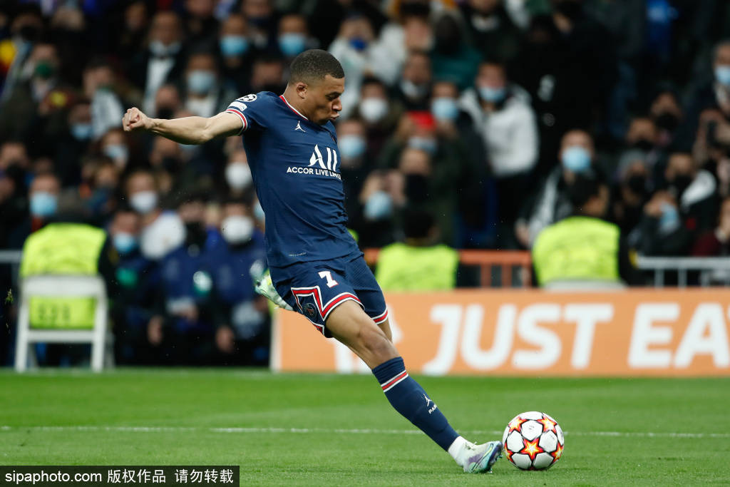 手感冰凉！卡特&席尔瓦合计15投2中（状态低迷：卡特与席尔瓦合计15投仅中2球）