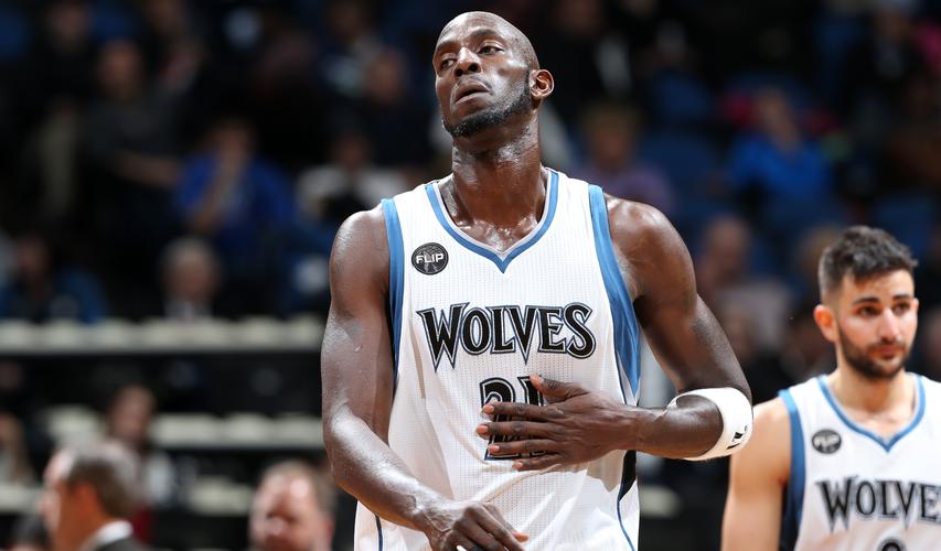 CBA赛季比赛精彩瞬间回顾（CBA赛季高光时刻盘点）