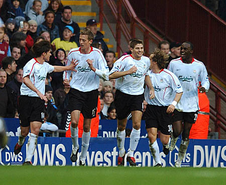 率重庆铜梁龙冲超，张外龙有望带领第5支球队征战中超（张外龙率重庆铜梁龙完成冲超，有望执教第5支中超球队）