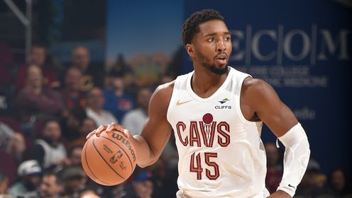 巴西前锋胡尔克39岁仍在巅峰状态！胡尔克在本赛季...（39岁胡尔克巅峰不减：巴西锋霸本赛季持续高光）