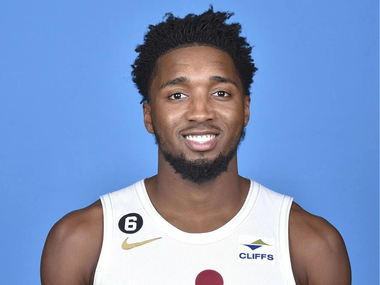 篮球运动中的护球秘诀（篮球护球技巧指南）