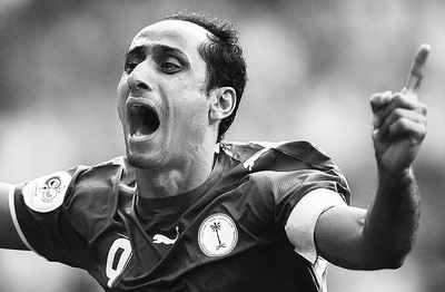 跟队记者：邓弗里斯因脚踝受伤可能缺阵至12月中旬左右（队记：邓弗里斯脚踝伤势或将缺席至12月中旬）