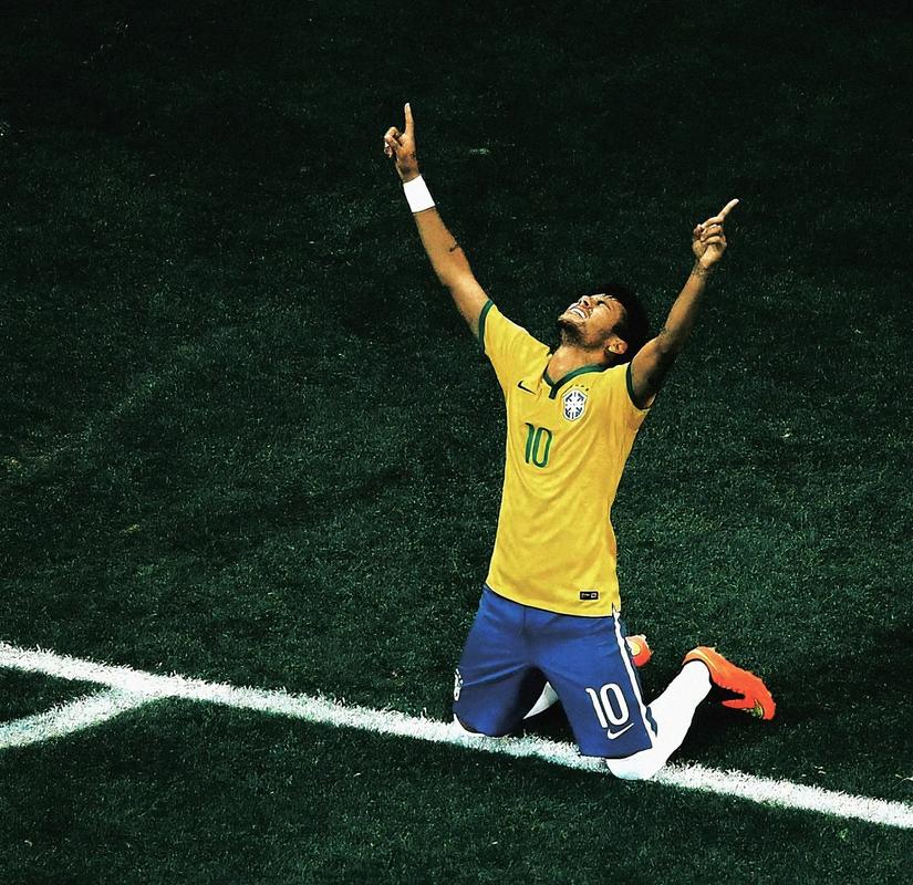 祸从口出！官方：多次争议言论，艾梅加被斯特拉斯堡队内禁赛（斯特拉斯堡官方：艾梅加因多次争议言论被内部停赛）