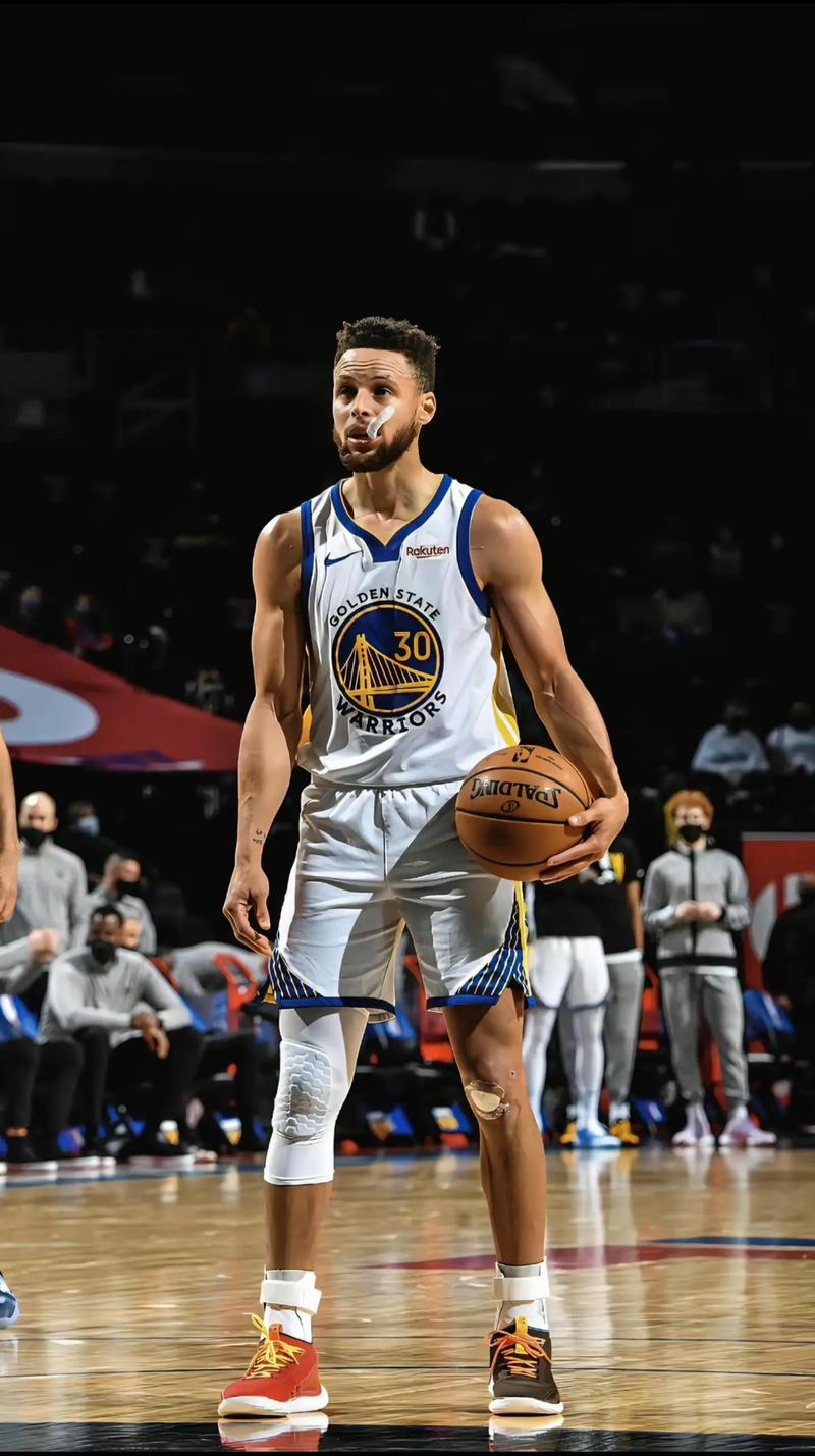 费尔斯成历史上最年轻达成5次单场20+的后卫（费尔斯刷新纪录：史上最年轻后卫完成5次单场20+）