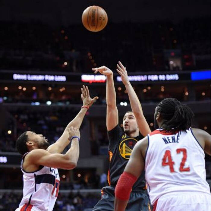 弗里克：当拉菲尼亚开始逼抢时，所有人都会跟着做好准备（弗里克：拉菲尼亚一发动逼抢，全队立刻进入备战状态）