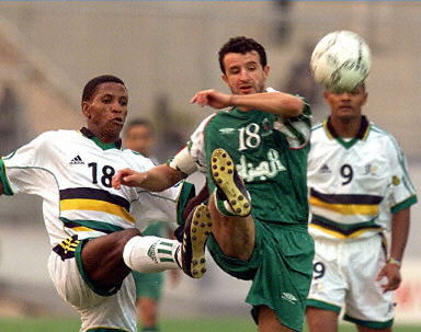 中超联赛总结：积分榜前三分析,（中超综述：积分榜前三队解析）