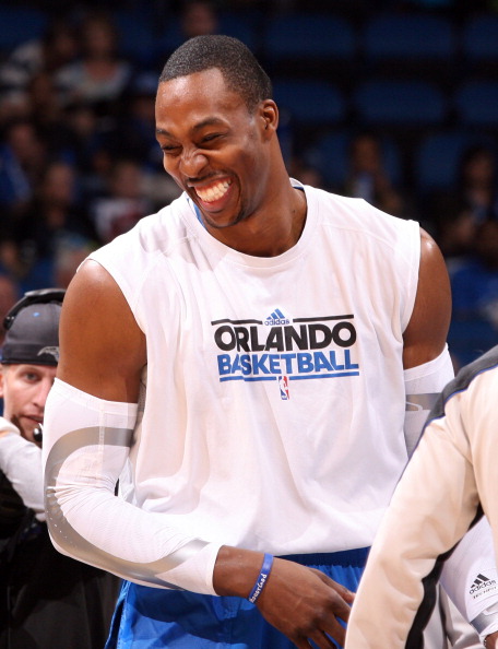 拉布亚德发文告别英博，队友马莱莱、马马杜送上祝福（拉布亚德社媒告别英博，马莱莱与马马杜送上祝福）